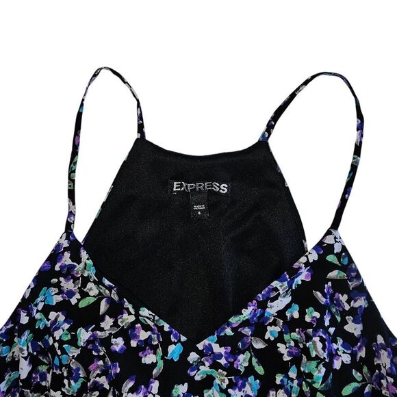 Women's Express Fit & Floral Dress - Picture 4 of 6